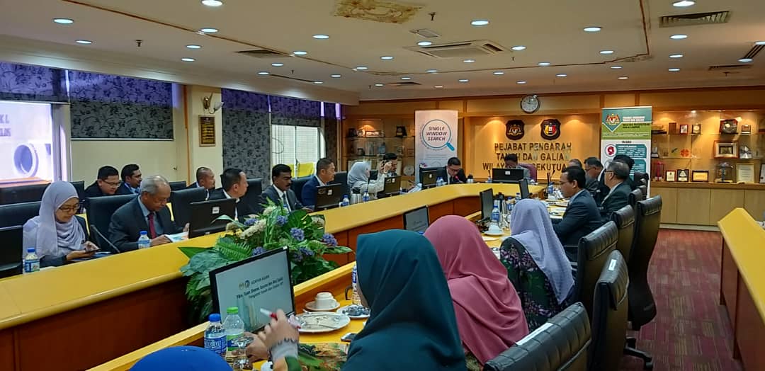 Jabatan Ketua Pengarah Tanah & Galian Persekutuan - Lawatan YB Menteri - Pejabat Tanah Dan Galian Kuala Lumpur